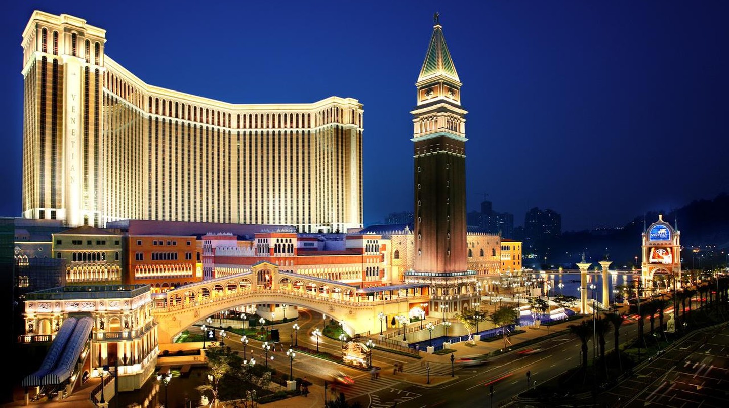 Inside the Largest Casino in the World – Think It’s in Vegas? Think Again.