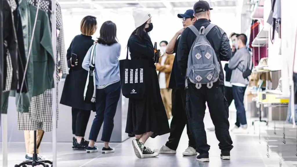 Iloveprive.com Redefines Online Shopping with Elegance