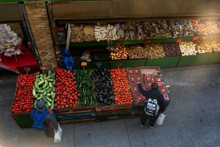 Asian markets extend gains as Tokyo enjoys another record day