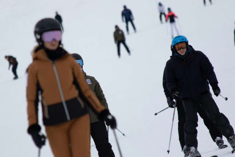 Italy ski resorts grapple with crowds, climate pressure